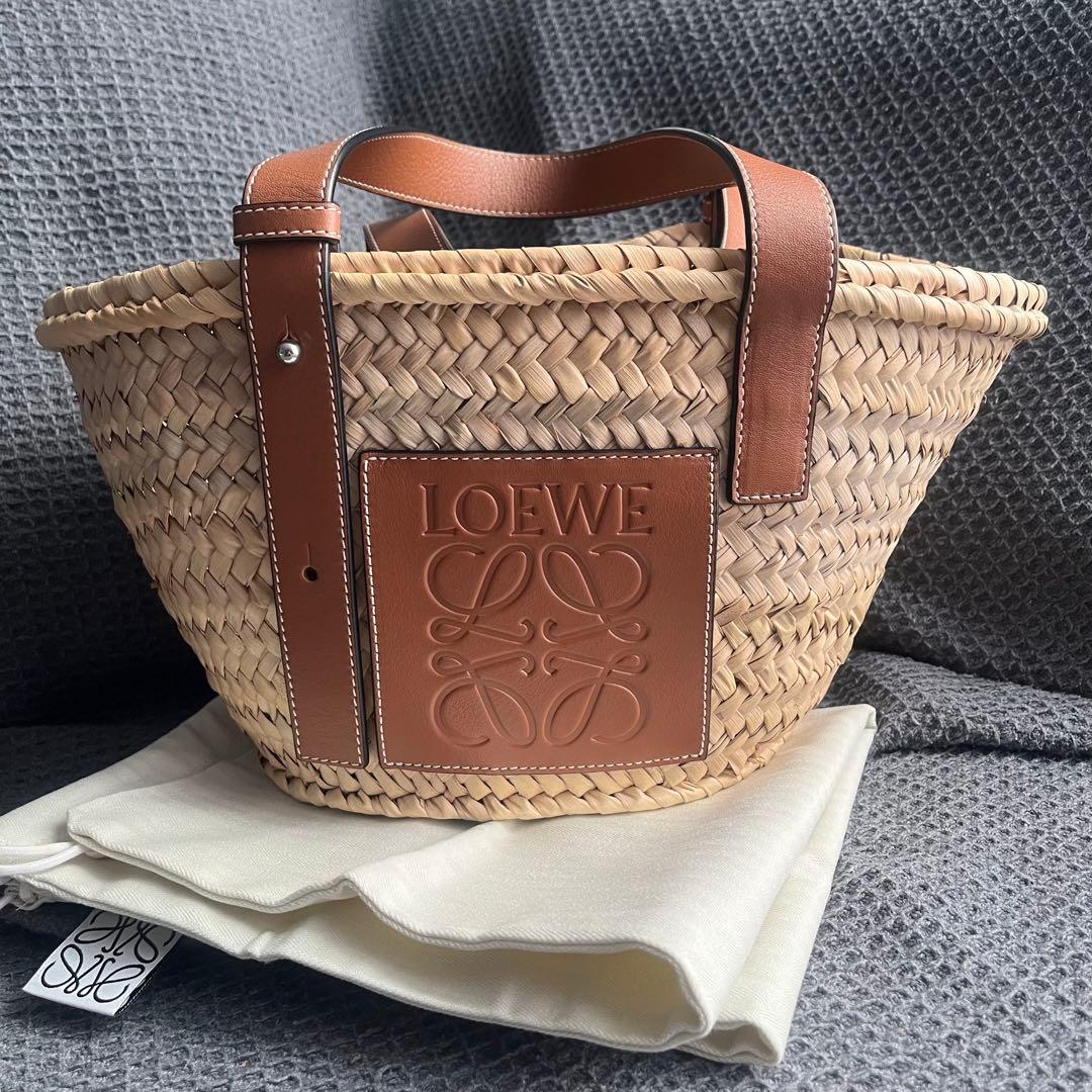 【あっかーね】 ロエベ LOEWE カゴバッグ スモール ナチュラル バスケットバッグ スモール（ヤシの葉&カーフ） ベージュ - LOEWE