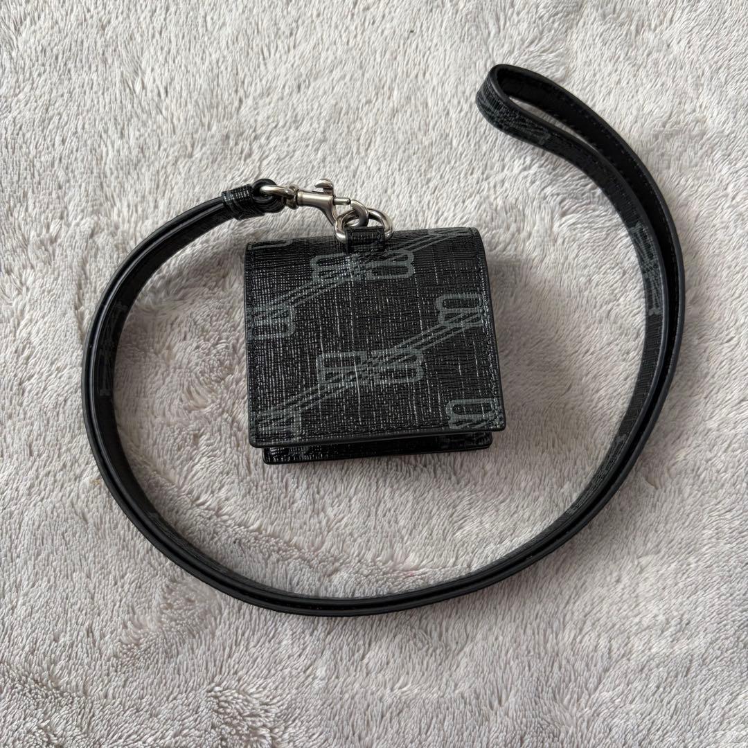 BALENCIAGA AirPodsケース 第3世代 ホルダーストラップ