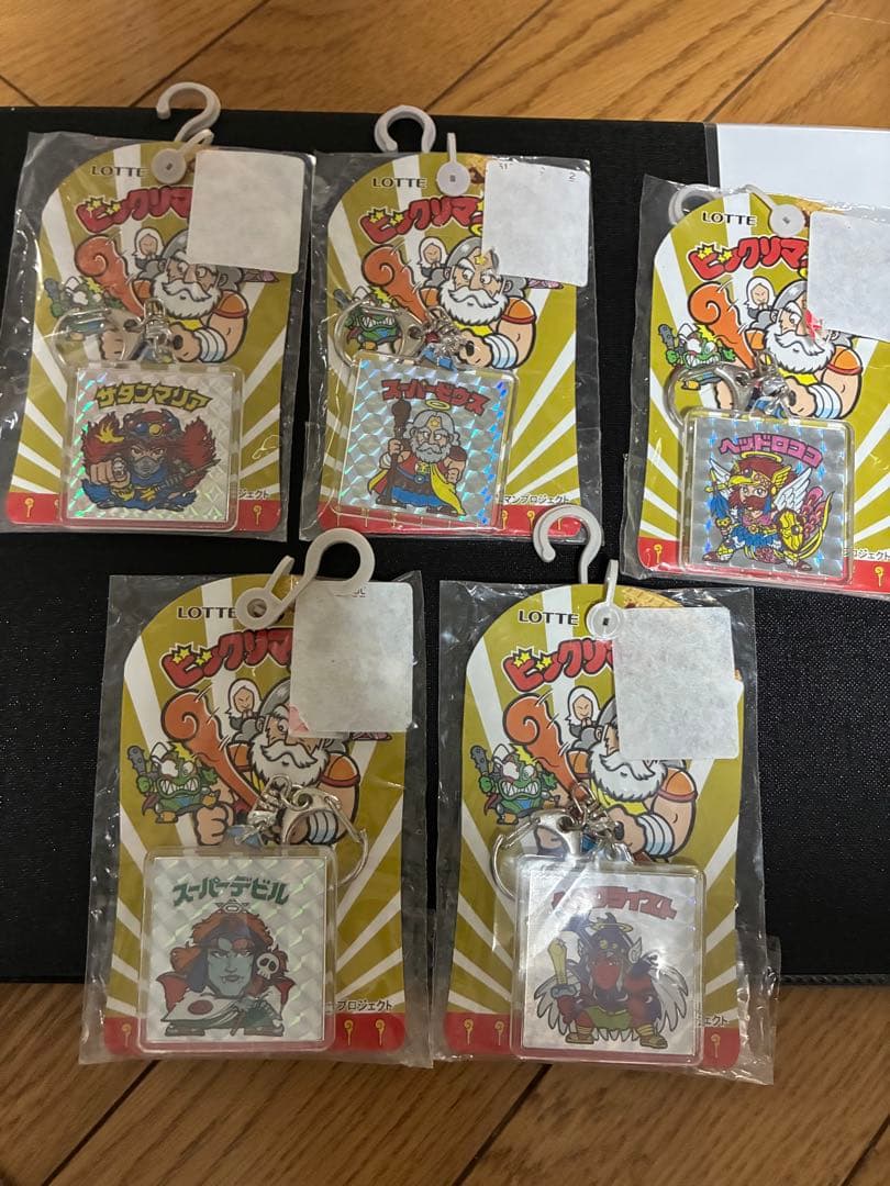 ビックリマン 引退品 キーホルダー ガチャガチャ スイング まとめ売り