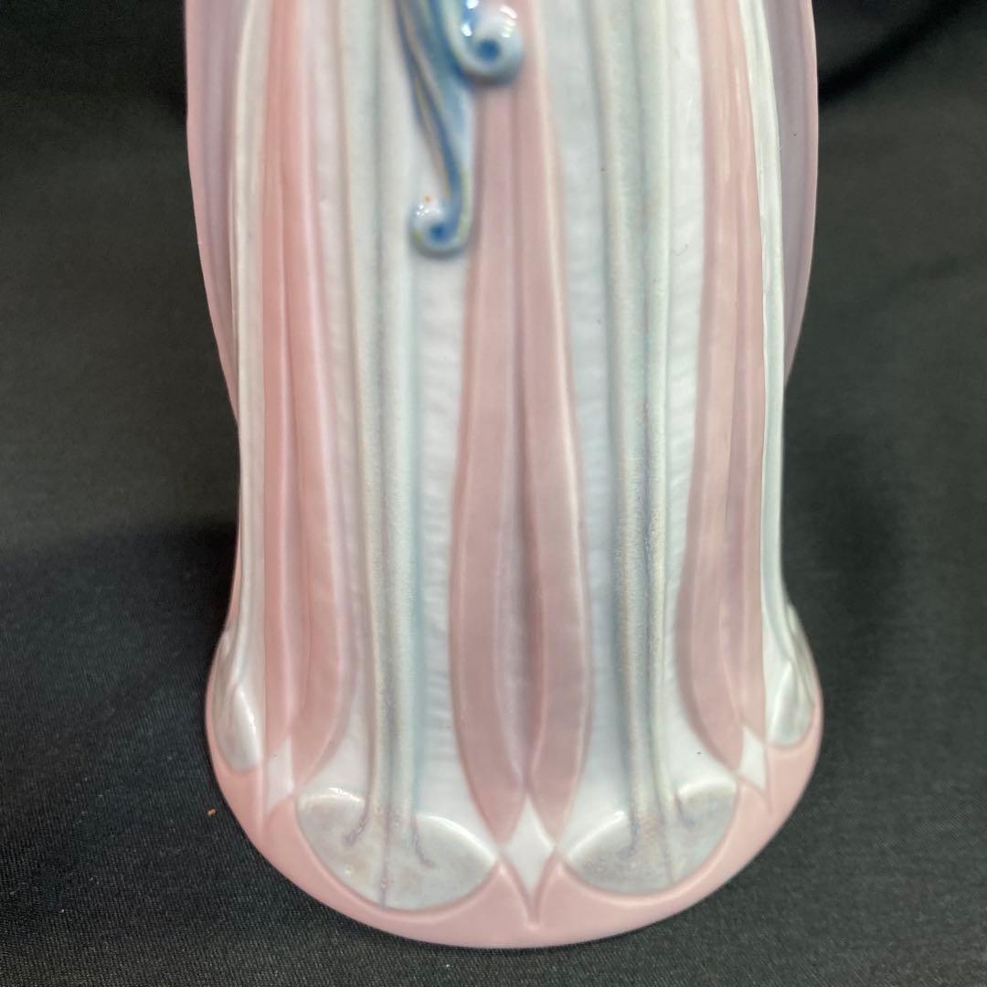 絶版【美品】リヤドロ LLADRO 8151 花束を抱えて - メルカリ