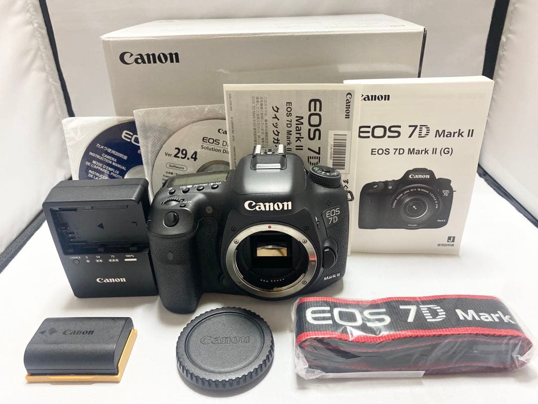 美品 ★キヤノン CANON EOS 7D Mark II mark 2 カメラ Amazon.com : Canon EOS 7D Mark II Digital SLR Camera with 18-135mm