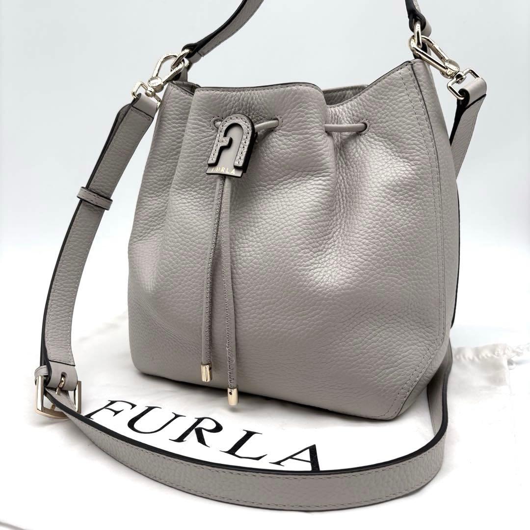 ✨極美品✨フルラ　アテナ　ショルダーバッグ　2WAY　アーチロゴ　巾着　グレー FURLA（フルラ） ショルダーバッグ ATENA アテナ WE00284 BX0305