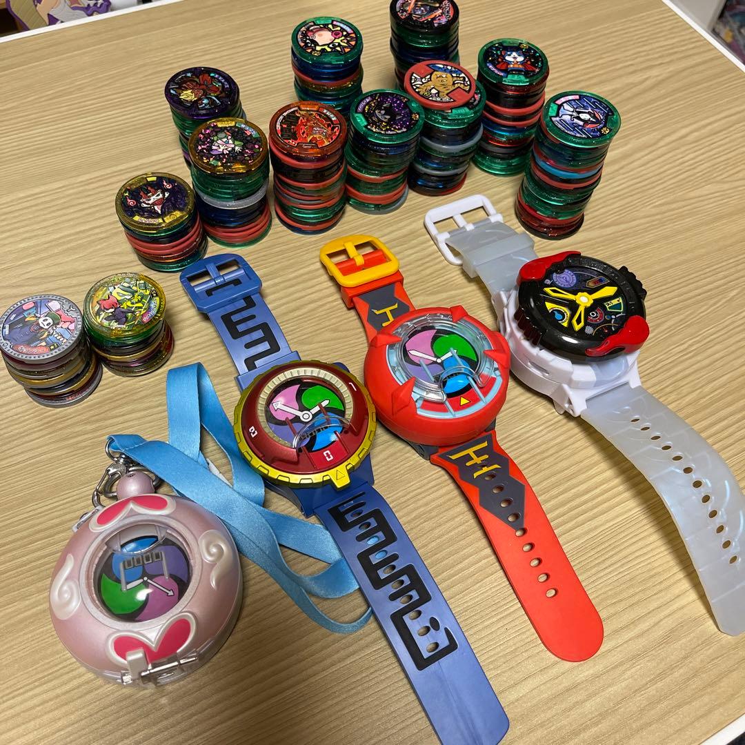 歴代DX妖怪ウォッチ＆メダル大量まとめ売り - メルカリ