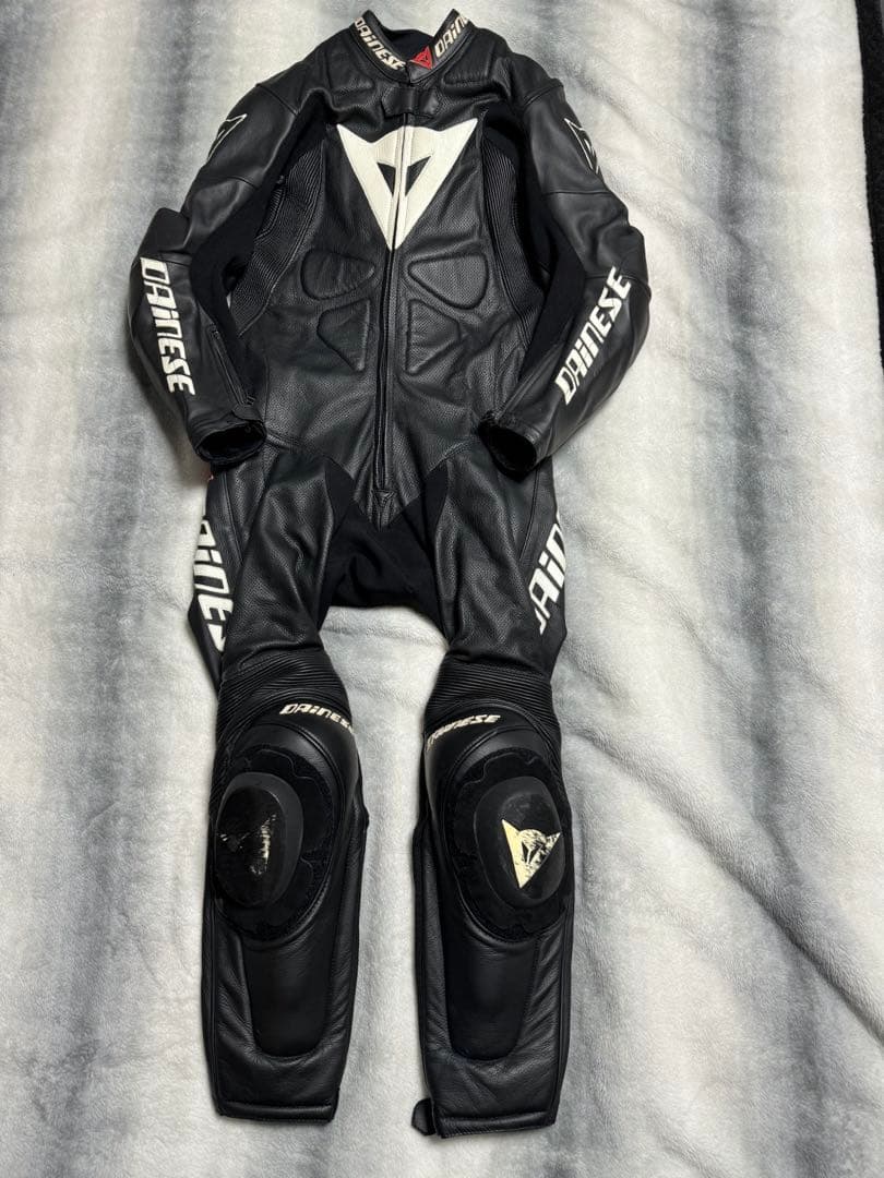 ダイネーゼ ツナギ サイズ46DAINESE レーシングスーツ 革ツナギ サイズ