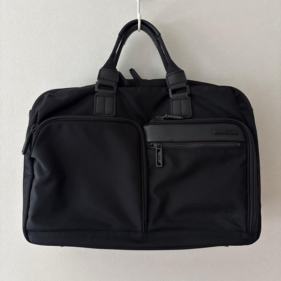 ほぼ未使用：ゼロハリバートン ZEST 黒 ブリーフケース 80737-BK ほぼ未使用：ゼロハリバートン ZEST 黒 ブリーフケース 80737-BK