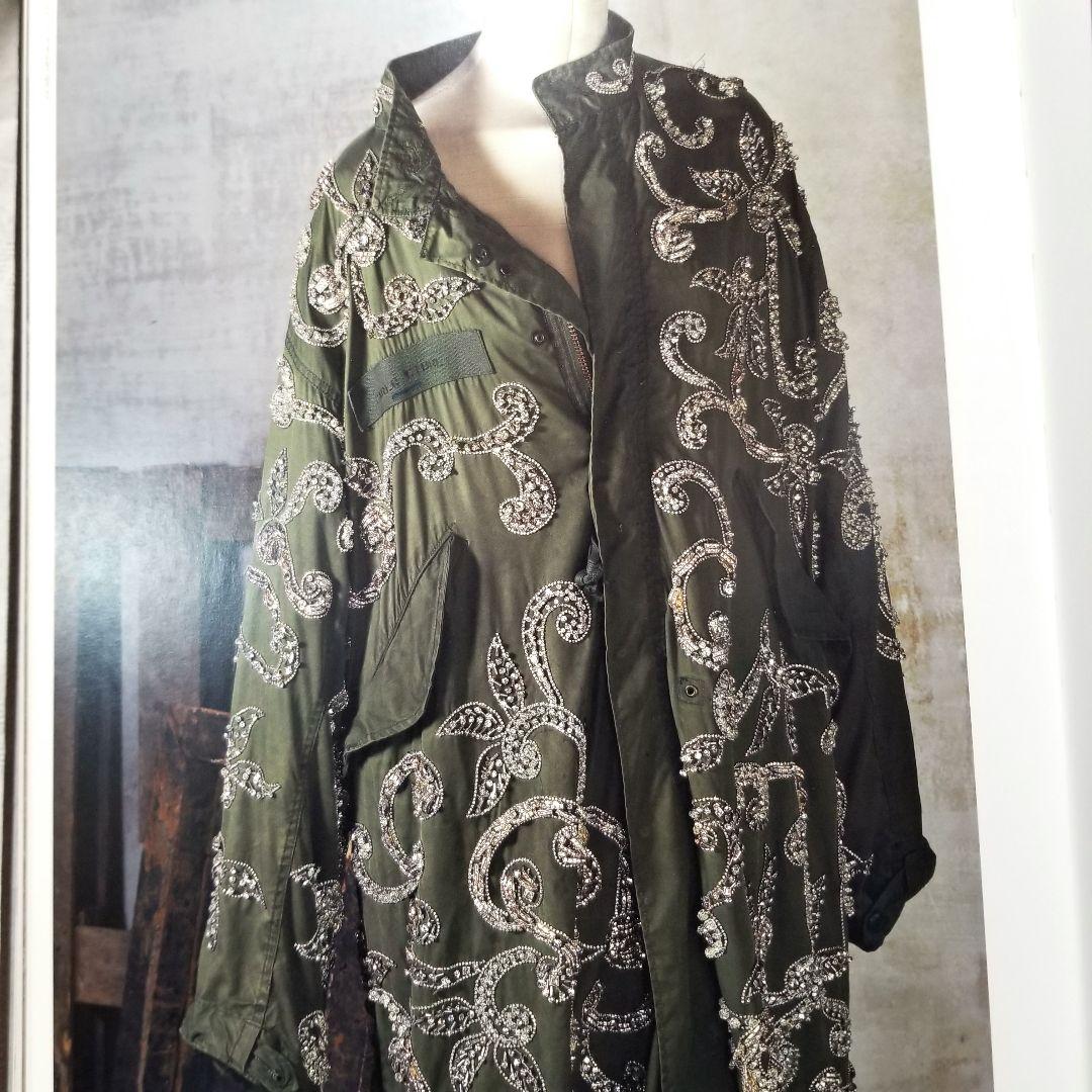 Embroidery Italian fashion 希少 洋書 モードの世界 Embroidery