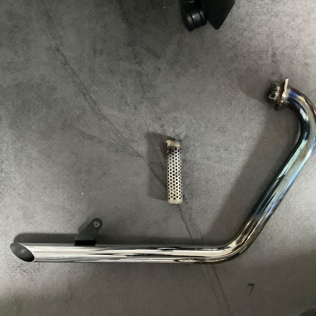 クラブマン・エキパイ⇒オーバー製（たぶん）⇒サイレンサー⇒黒田家