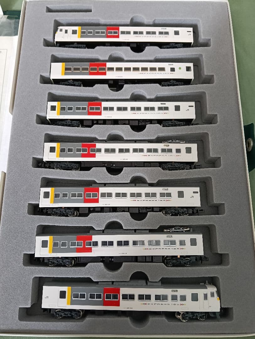 kato 10-349 185系200番台\"EXPRESS185\" 楽天市場】185系200番台（エクスプレス185）7両セット【KATO・10-349
