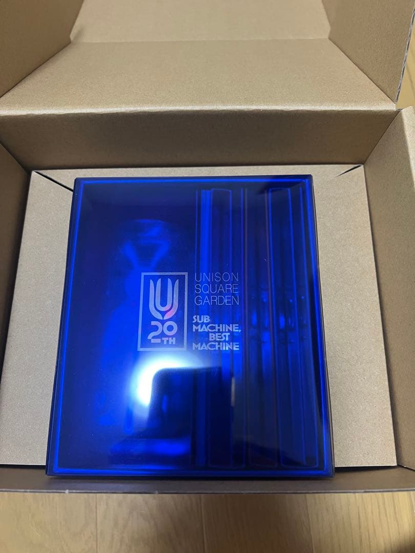 UNISON SQUARE GARDEN 20周年記念ベストアルバム 20th ANNIVERSARY SPECIAL BOX｜20th Anniversary | UNISON SQUARE GARDEN