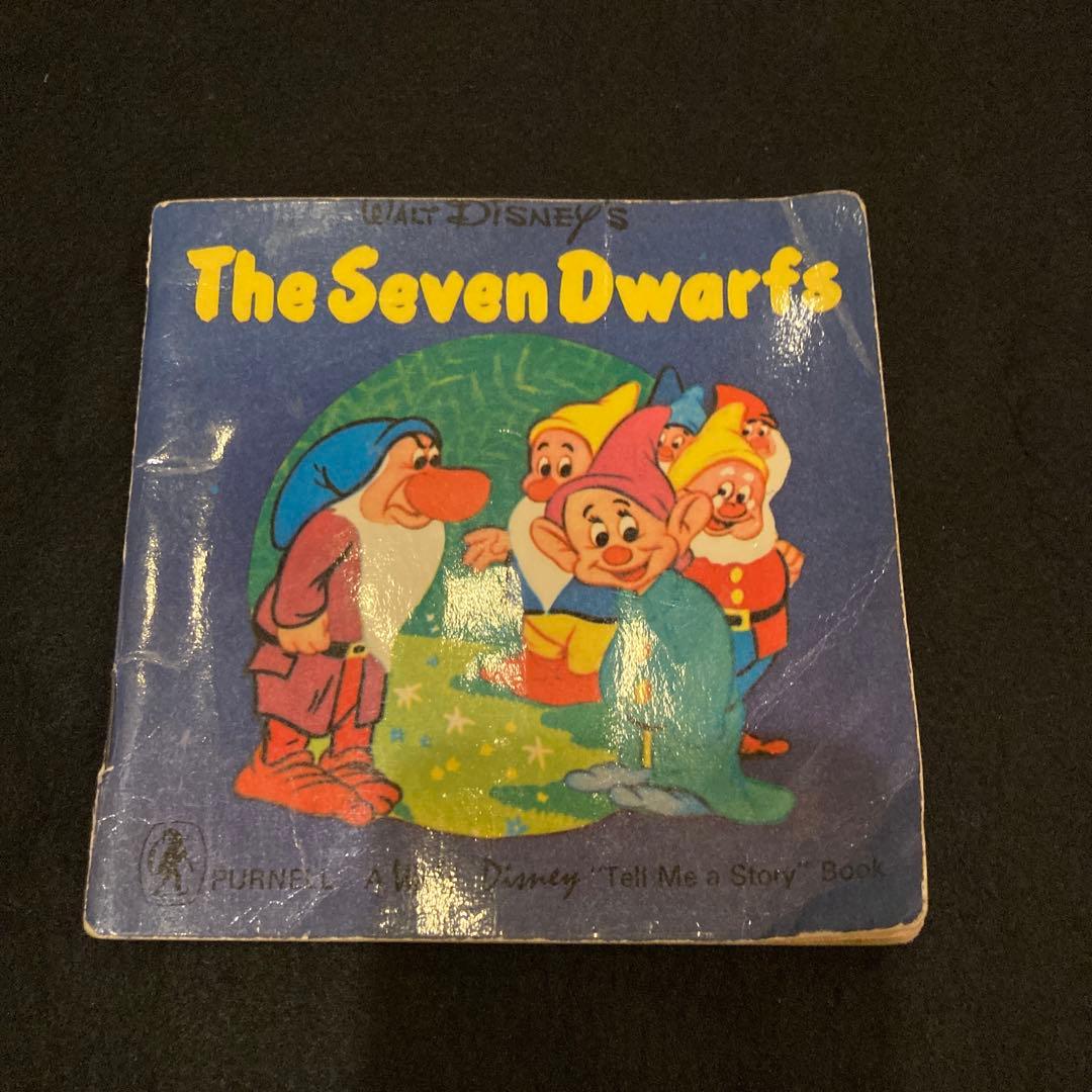 白雪姫のいない7人のこびと　英語　英国製　1970出版 ビンテージ　古本 白雪姫のいない7人のこびと 英語 英国製 1970出版 ビンテージ 古本