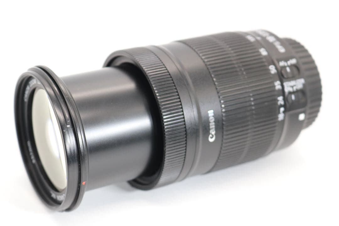 美品　【Canon EF-S 18-135mm F3.5-5.6 IS 】