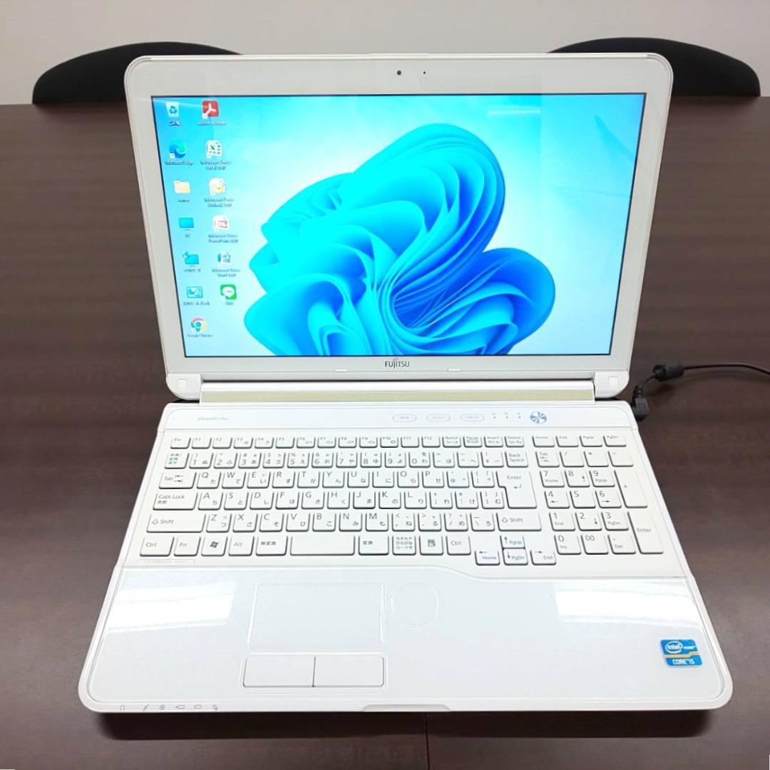 <ななこ子>富士通 LIFEBOOK AH56/E 富士通 FMV LIFEBOOK AH56/H FMVA56HW [アーバンホワイト] 価格比較