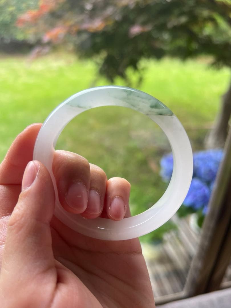 新疆天山翠 雪翠白底青 ヒスイ氷飄花 (内径)圏口54バングル 天然石