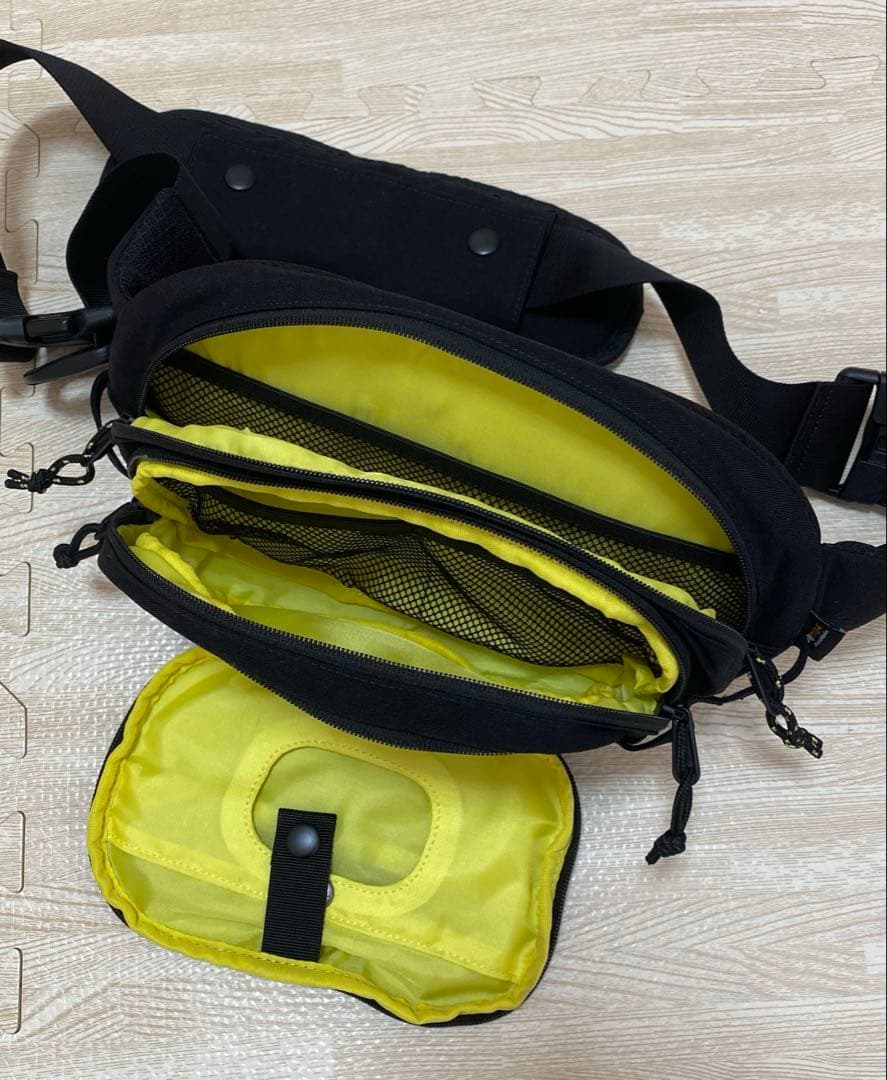 新品未使用、試着のみ】hugoo ヒップシート