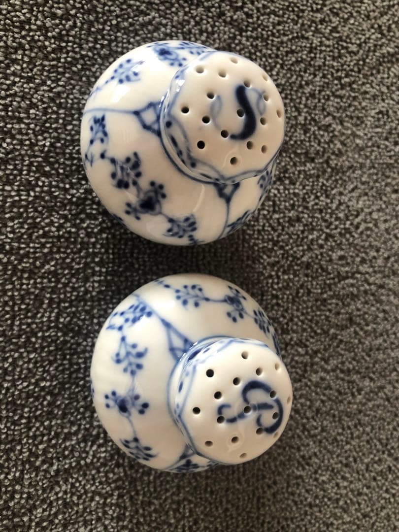 ロイヤルコペンハーゲン ブルーフルーテッド ハーフレース ソルト&ペッパー 楽天市場】ロイヤルコペンハーゲン (Royal Copenhagen) ブルー