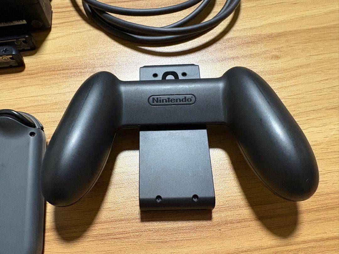 Nintendo Switch グレー 本体 付属品完備 - メルカリ