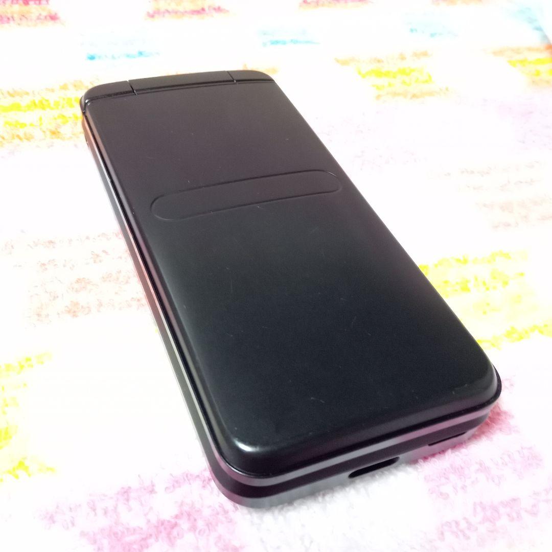 KYF42 GRATINA black 充電器セット 安心のメルカリ便 匿名配送 - メルカリ