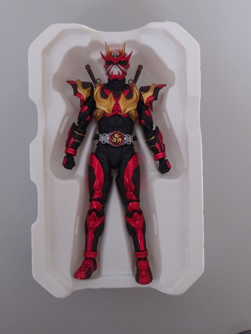 S.H.Figuarts 真骨彫製法 仮面ライダー装甲響鬼