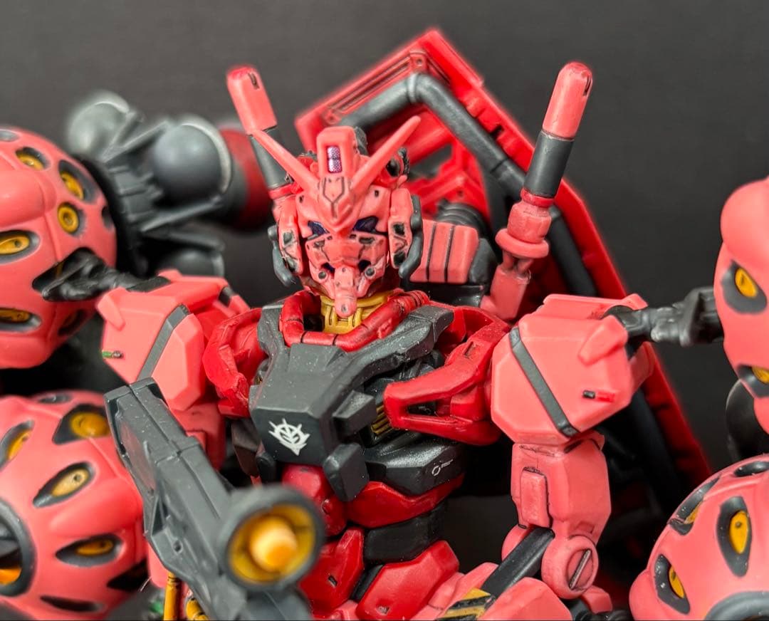 HG赤いガンダム完成品（ビット6個付き・部分塗装・つや消しトップ