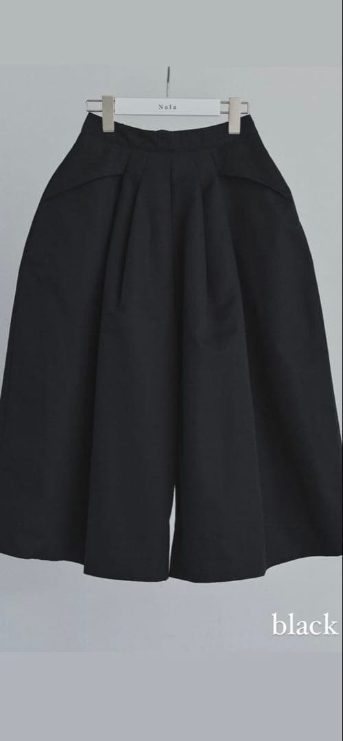 nala ドレスパンツ Nala ドレスパンツ ブラック - メルカリ