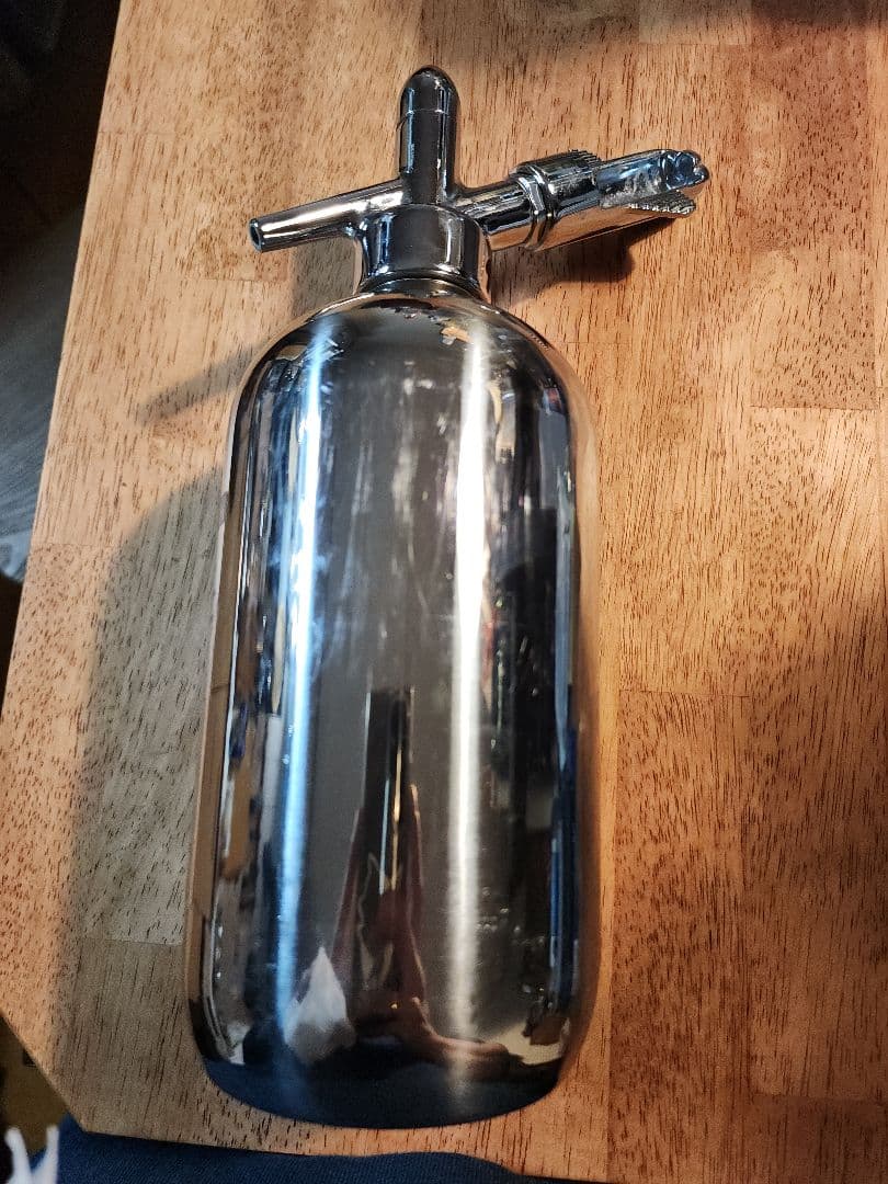 日本炭酸瓦斯 NTG ステンレスサイホン 炭酸メーカー 炭酸付き - メルカリ