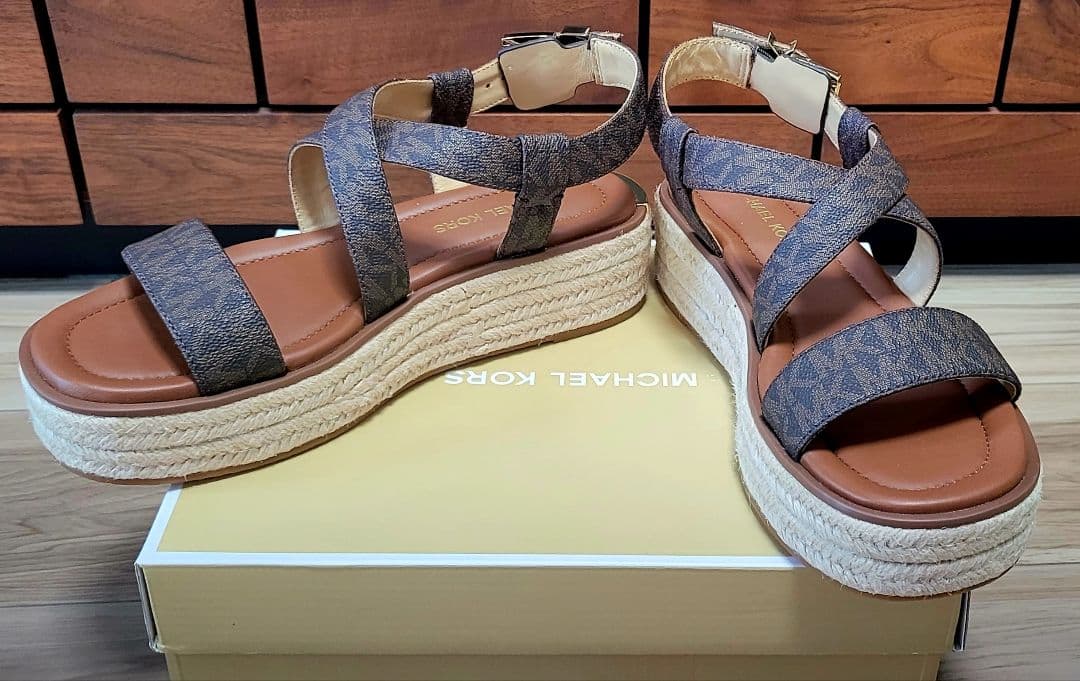 MICHAEL KORS LYNN プラットフォーム エスパドリーユ サンダル - メルカリ
