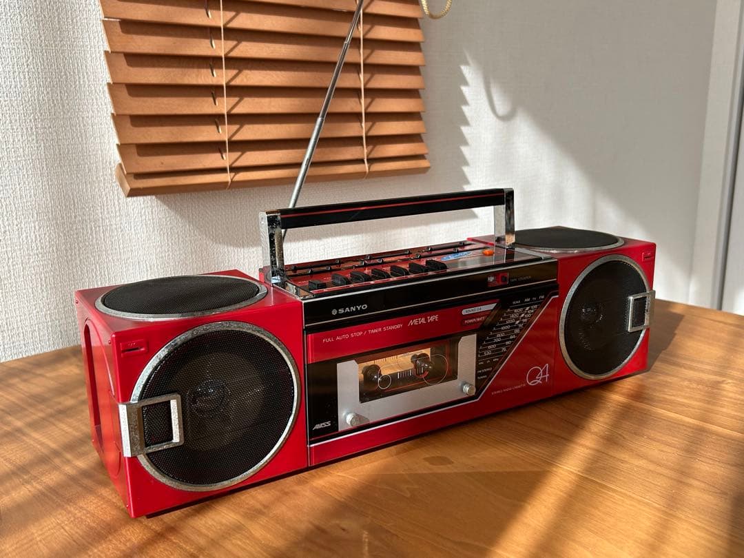 SANYOサンヨー MR-Q4 おしゃれなサウンド ステレオラジオカセット Yahoo!オークション -「sanyo mr-q4」の落札相場・落札価格