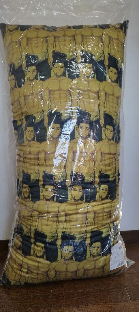 ゴールデンカムイ 尾形百之助 抱き枕 新品 - メルカリ