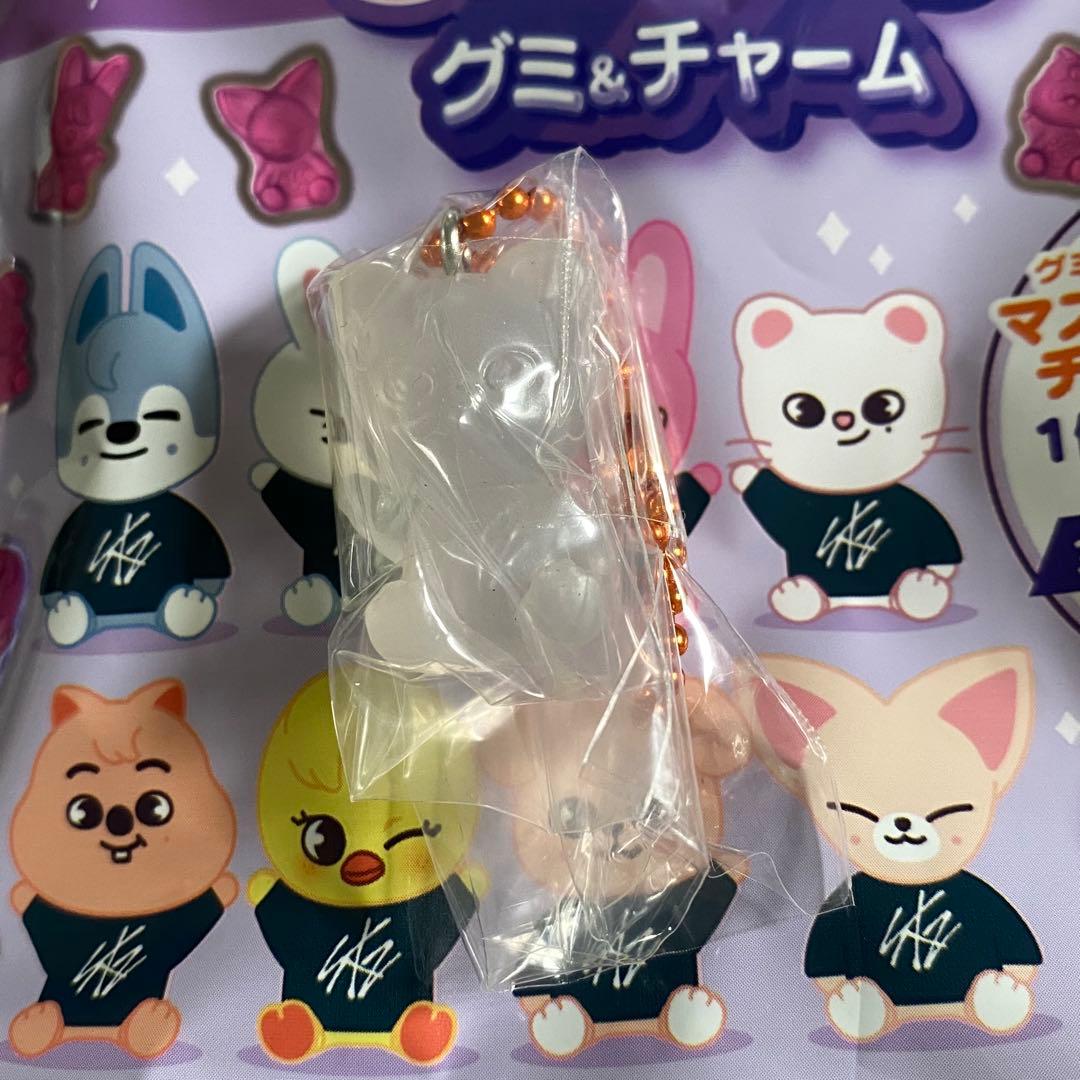 StrayKids スキズ SKZOO グミ&チャーム チャーム ジニレット - メルカリ