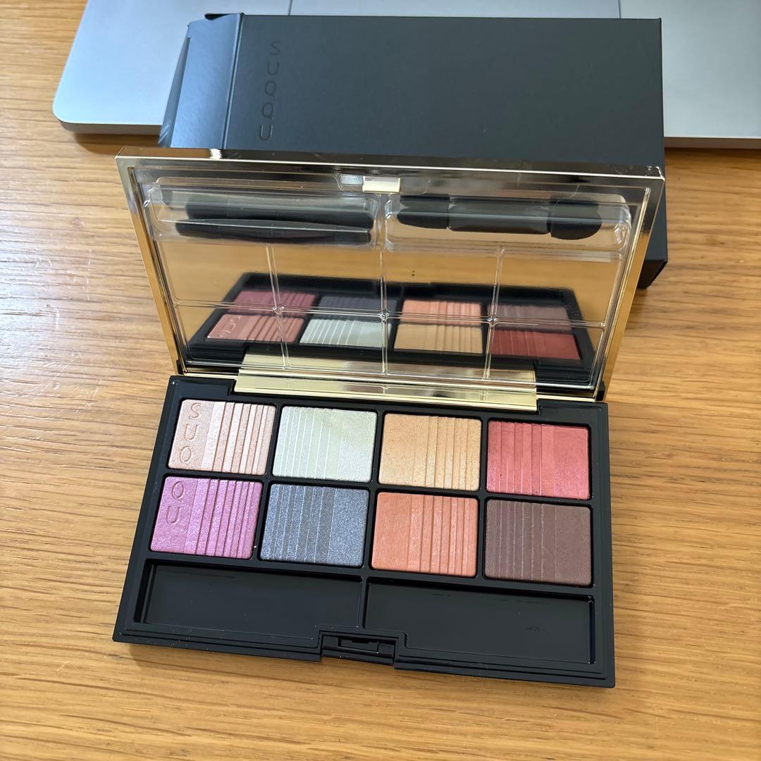 SUQQUアイシャドウパレット 2010年クリスマス限定 SUQQU22年クリスマスコスメ、“冬薔薇”着想の4色アイシャドウ＆凛とした