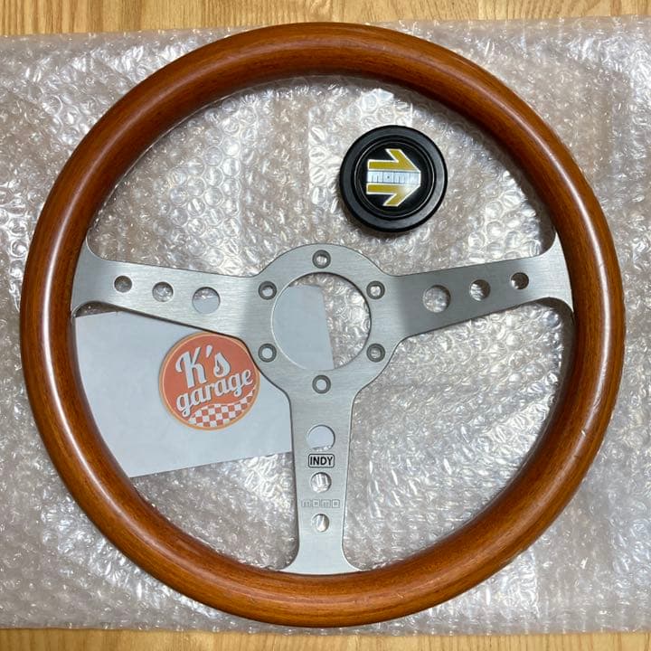 momo ウッドステアリングホイール 3本スポークパイ32