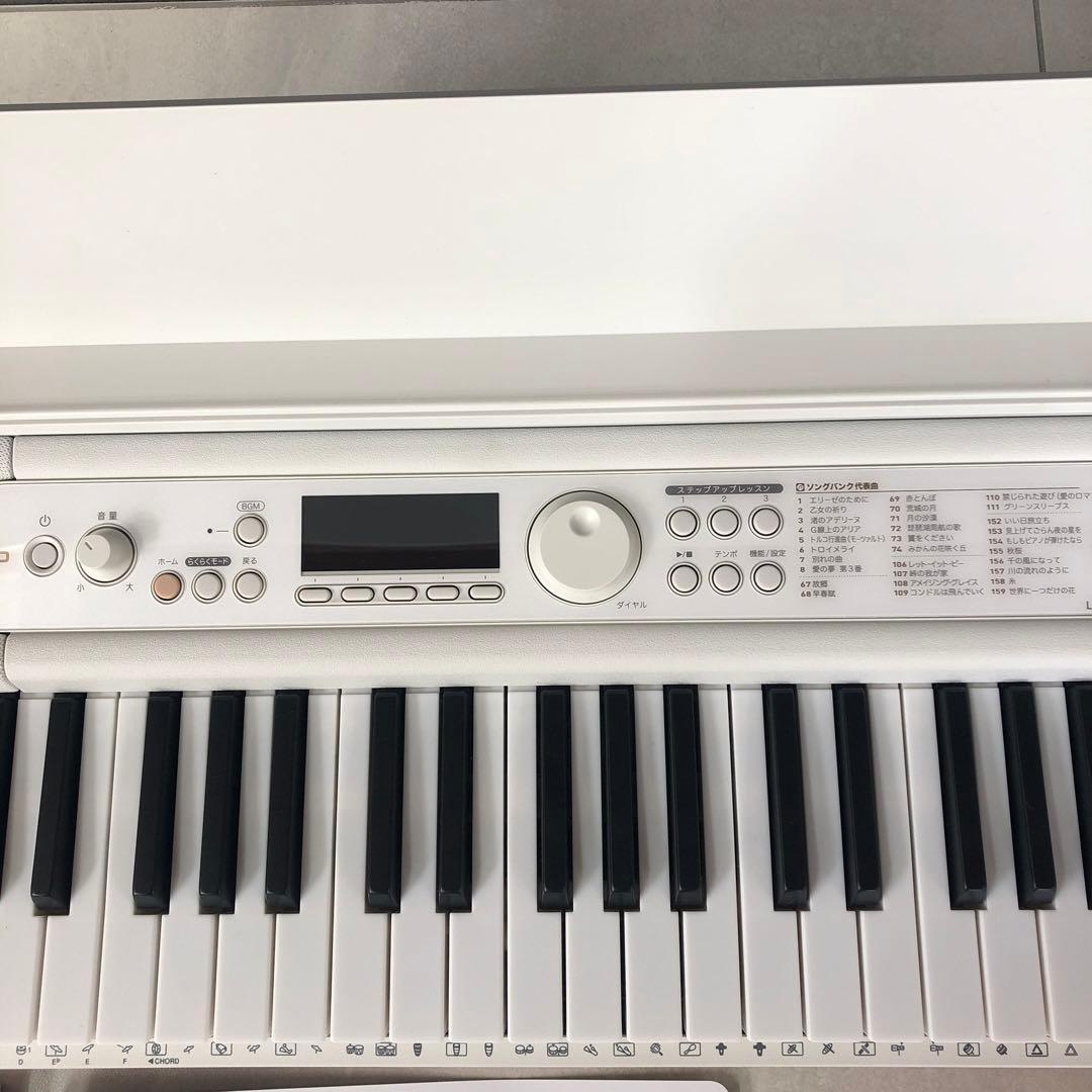 美品】CASIO カシオ 光ナビゲーションキーボード LK-526 電子ピアノ