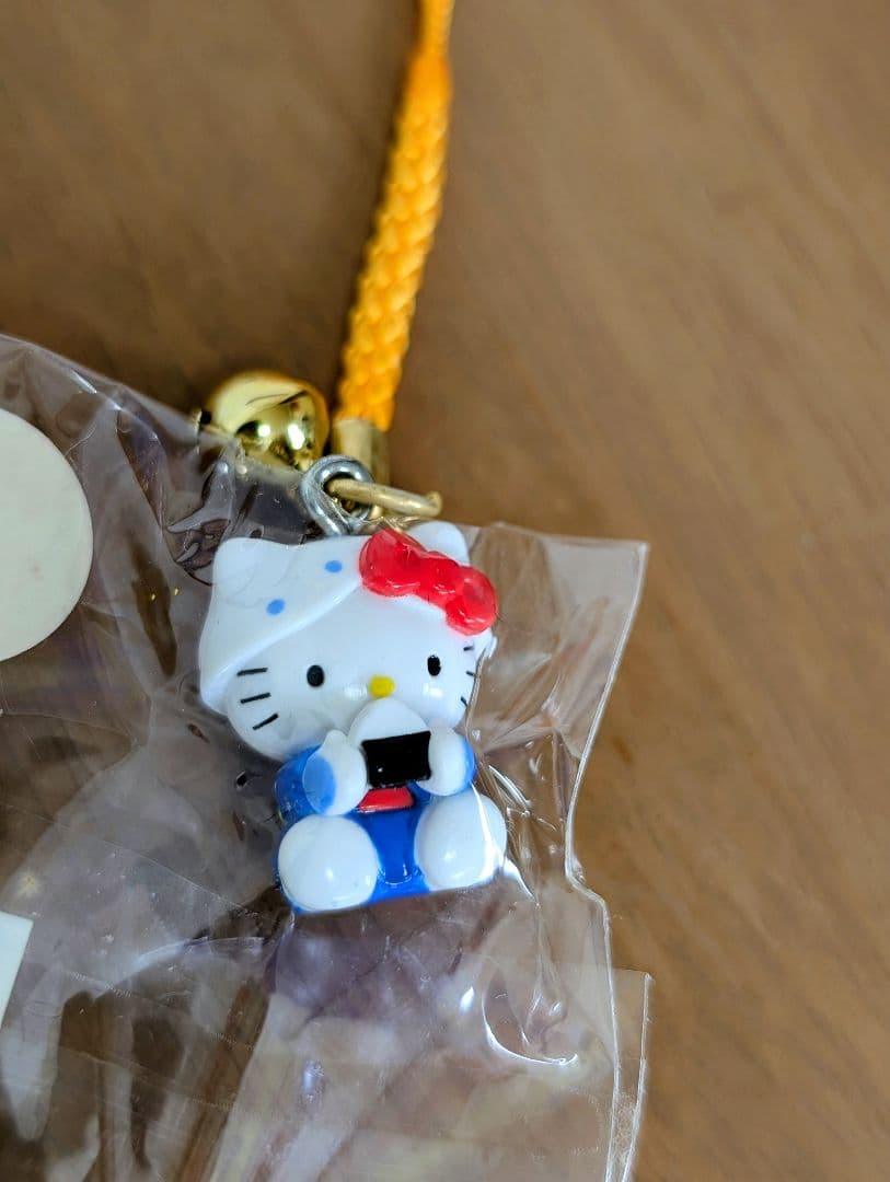 ハローキティ ストラップ 新潟限定品 根付 - メルカリ