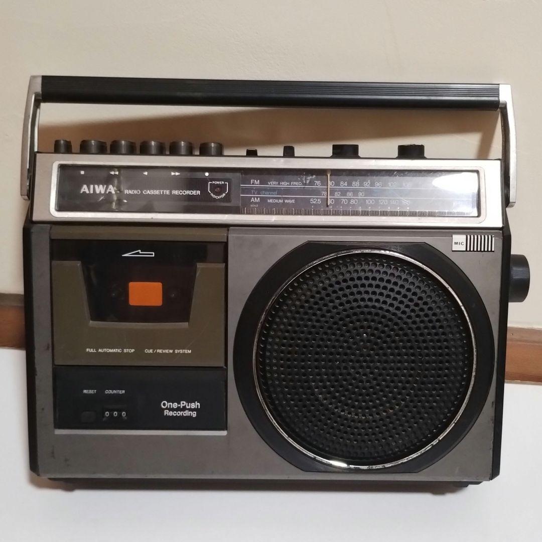 ☆昭和レトロ、TPR-640 AIWA ラジオカセットレコーダー 、ジャンク品