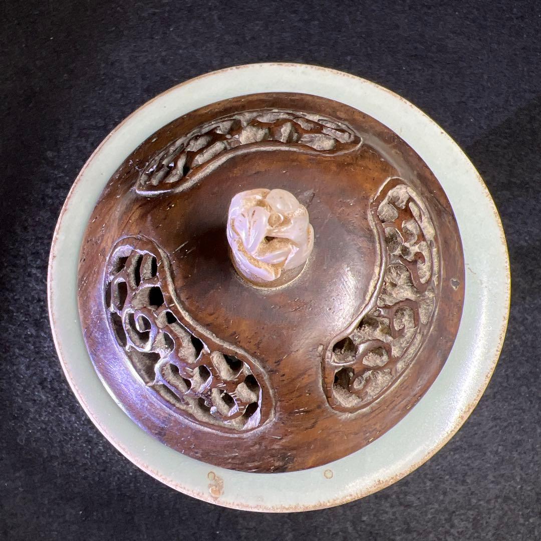 中国明時代 龍泉窯 白砡摘唐木台青磁香炉 木箱付 東Y8-0128☆2Fトカサ