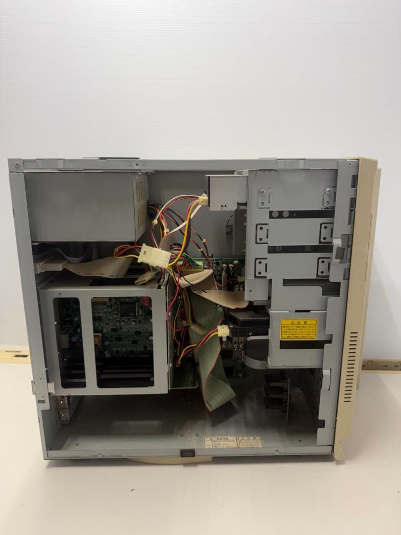 PC‑9821 V200 本体のみ 通電確認済 ジャンク扱い - メルカリ