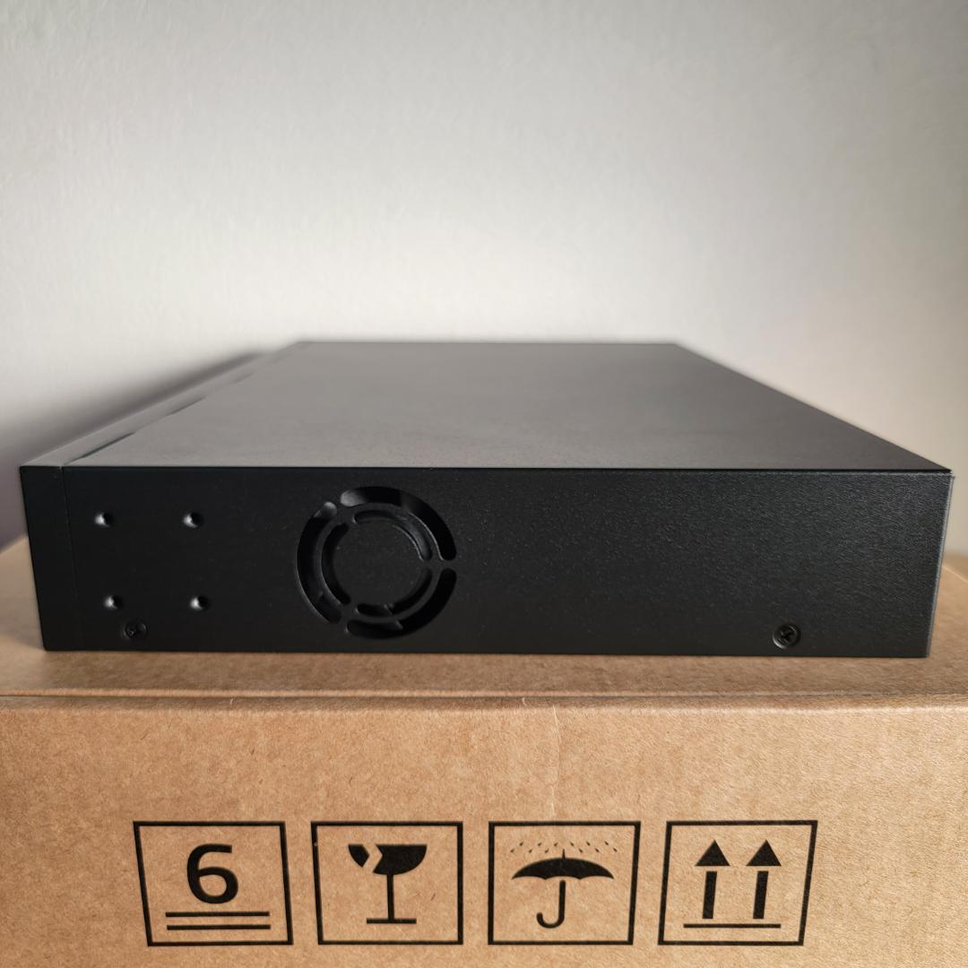 ほぼ新品】FOXNEO 10gbps スイッチングハブ 8 FNS-3200X - メルカリ