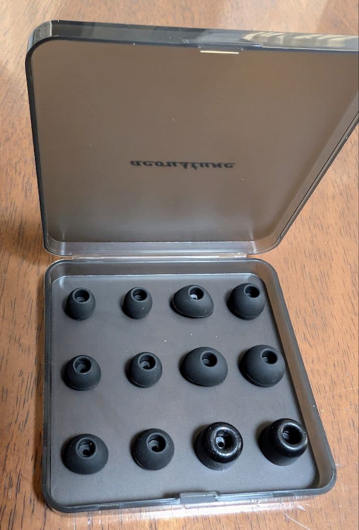 イヤホン acoustune HS1750CU / ARC53(4.4mm)