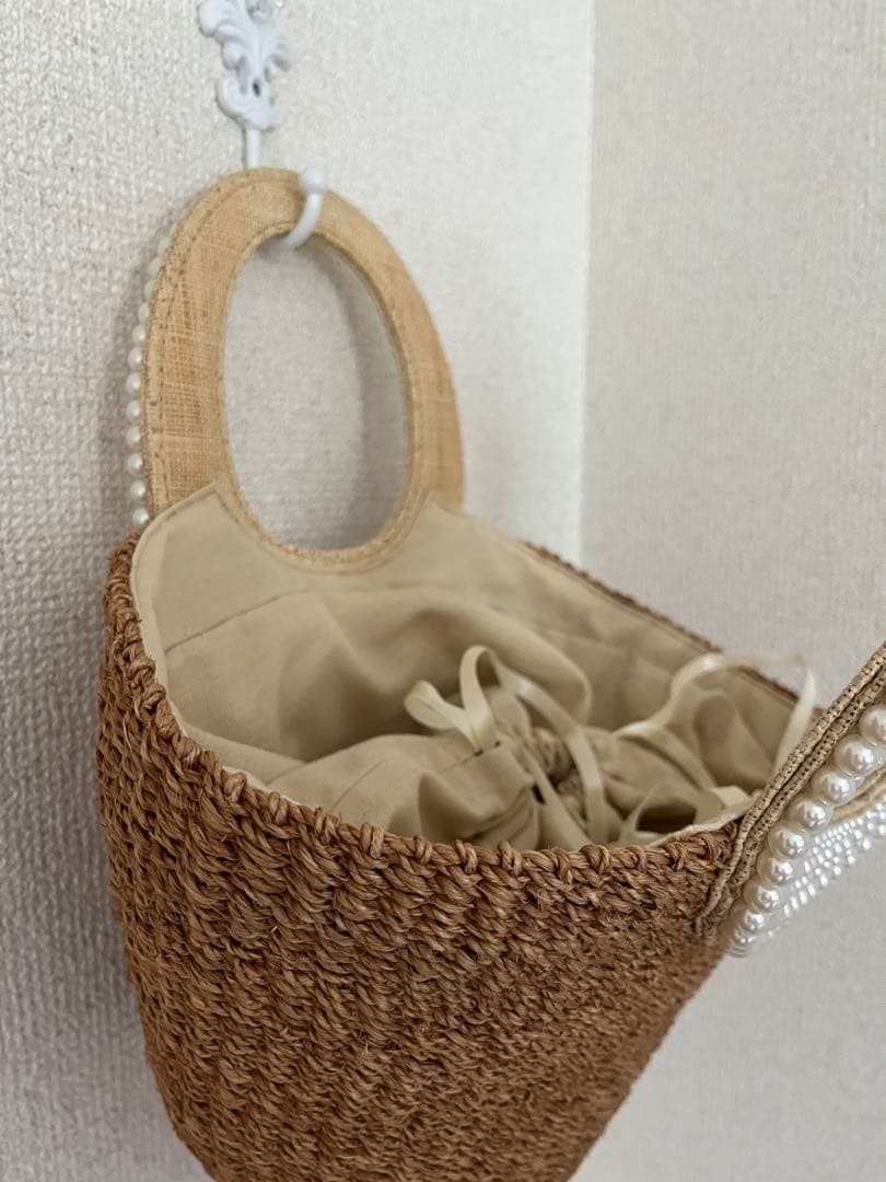 素敵に可愛いい⭐︎アナトリエ⭐︎ベージュ パール装飾 かごバッグ