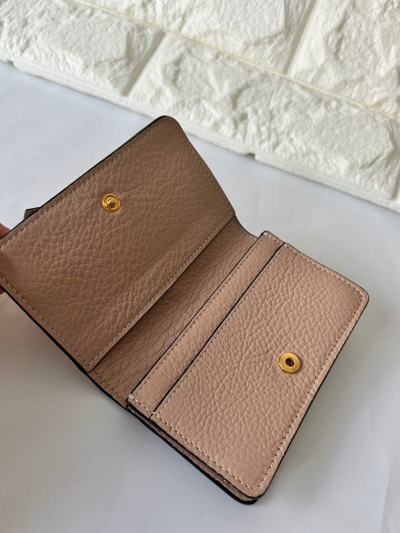 Chloe クロエピンクベージュレザー名刺入れ ロゴ金具付きカード入れ