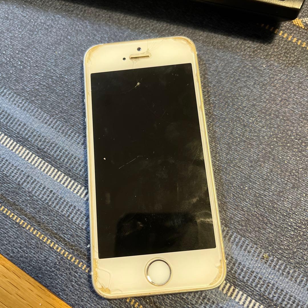 iPhone SE Silver 64 GB SIMフリー iPhone SE（第1世代） セイモバイル☆【中古：A】SIMフリー SE(第1世代