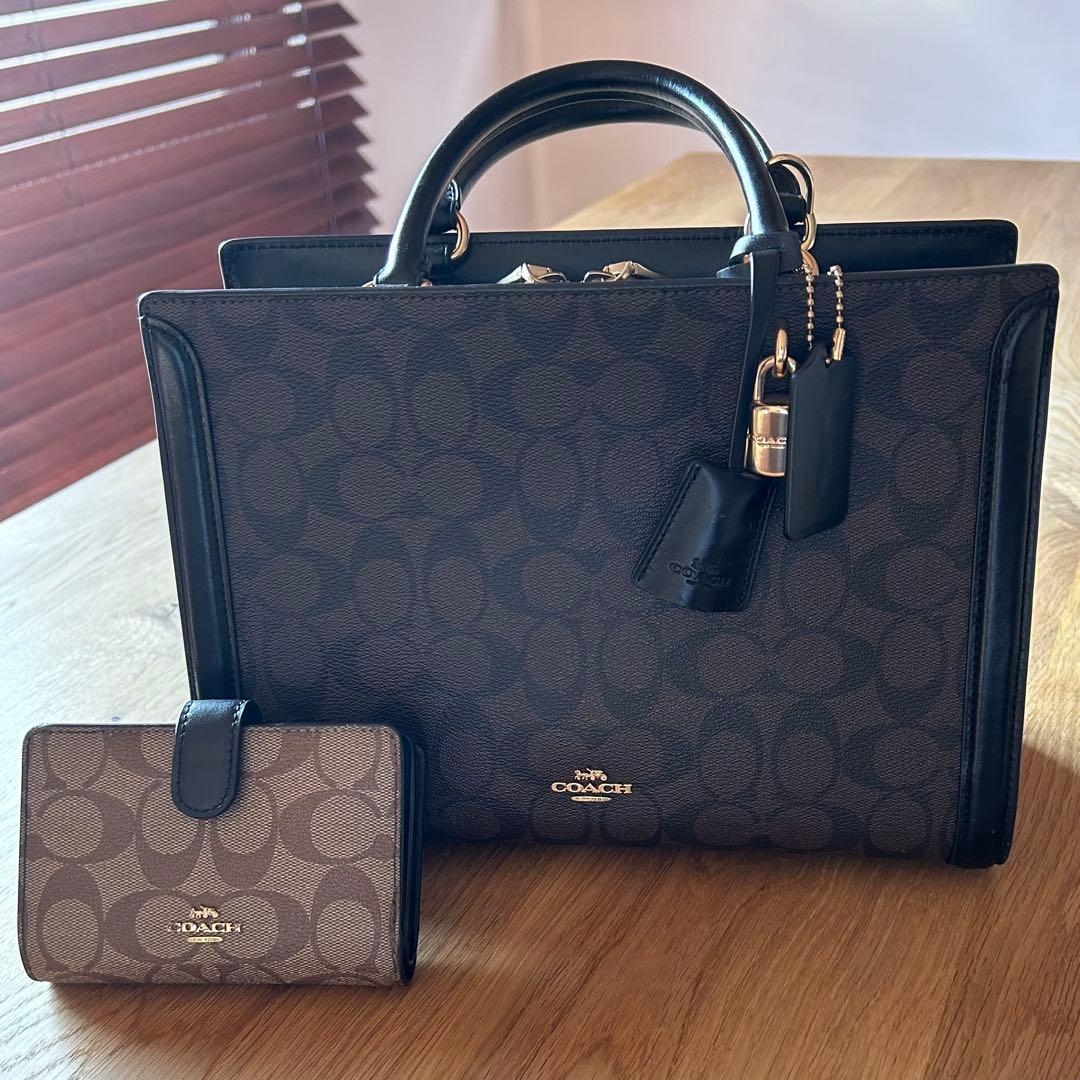 COACH コーチ ショルダーバッグ / 二つ折り財布 コーチ 二つ折り財布 レディース COACH Wallet ラグジュアリー