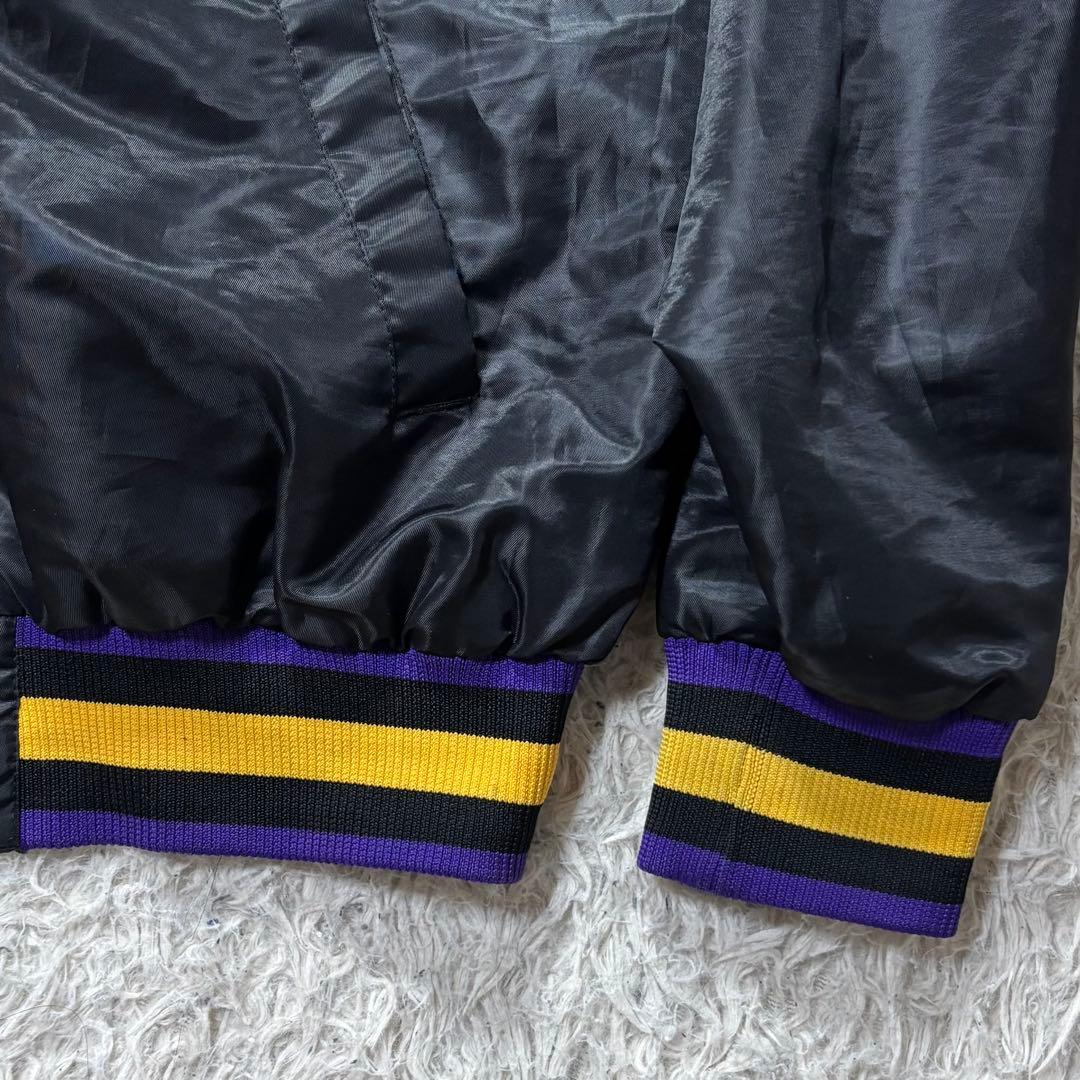 み様 NBA G-III LAKERS レイカーズ スタジャン デカロゴ 黒 L - メルカリ