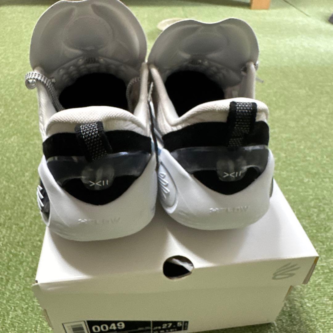 Curry 12 PSCS 27.5cm ホワイト/ブラック