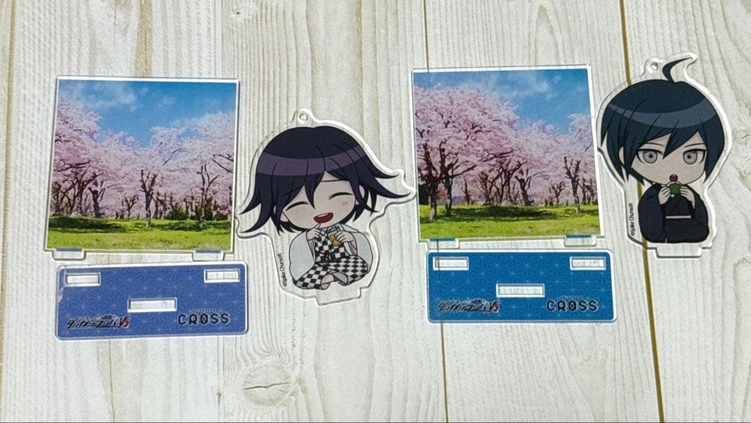 ダンガンロンパV3 クロスカフェ アクリルスタンドセット ダンガンロンパ』シリーズのコラボカフェグッズが予約受付中。アクリル