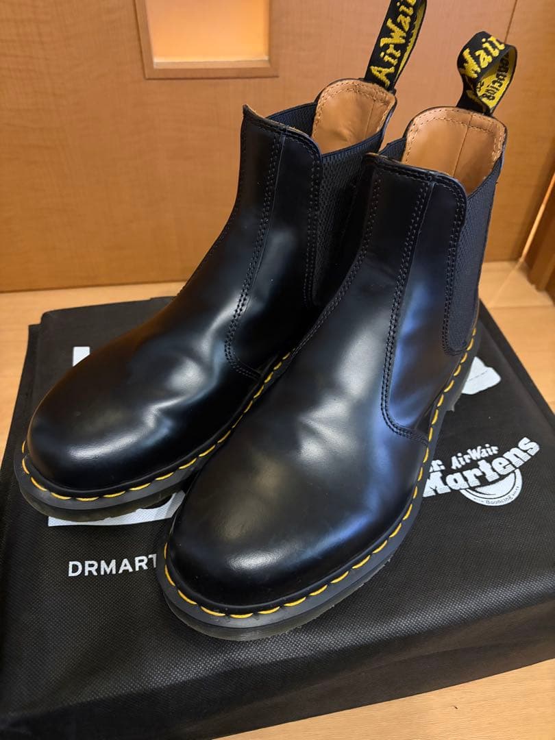 Dr. Martens チェルシー　ブラック サイドゴアブーツ　UK8 Dr.Martens（ドクターマーチン） チェルシー ブーツ レディース