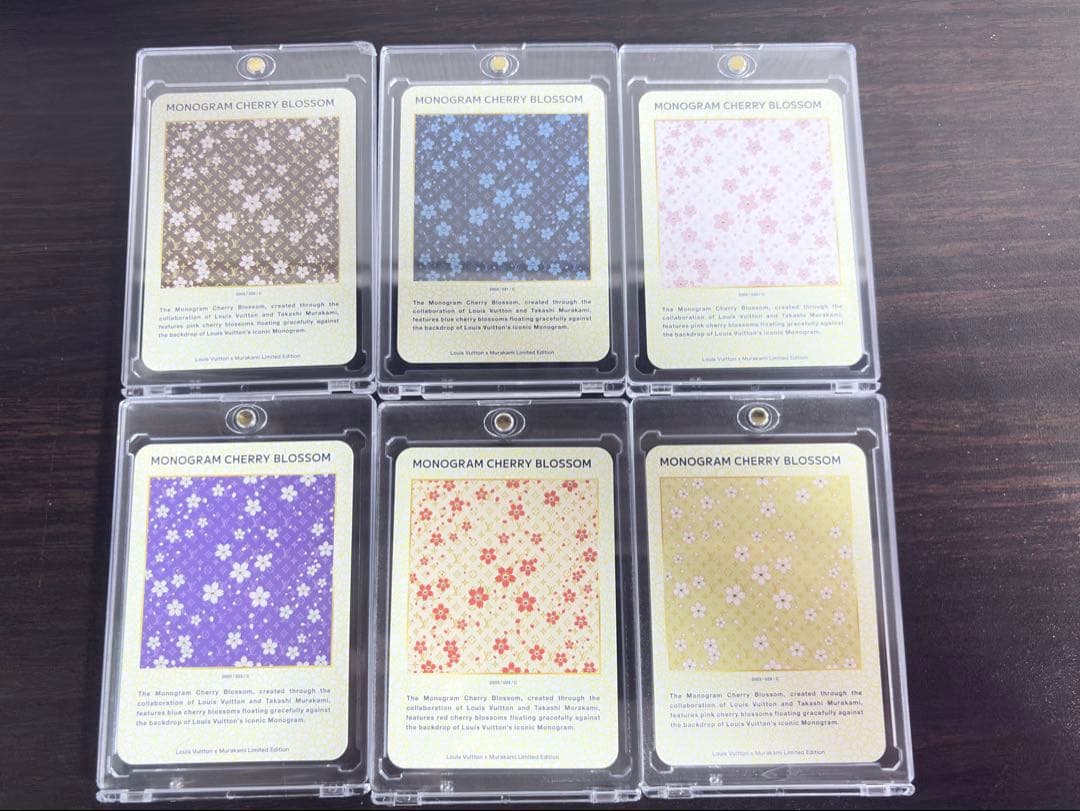 村上隆×ルイ・ヴィトン モノグラムチェリーブロッサム トレーディングカードセット w300_ipU.jpg