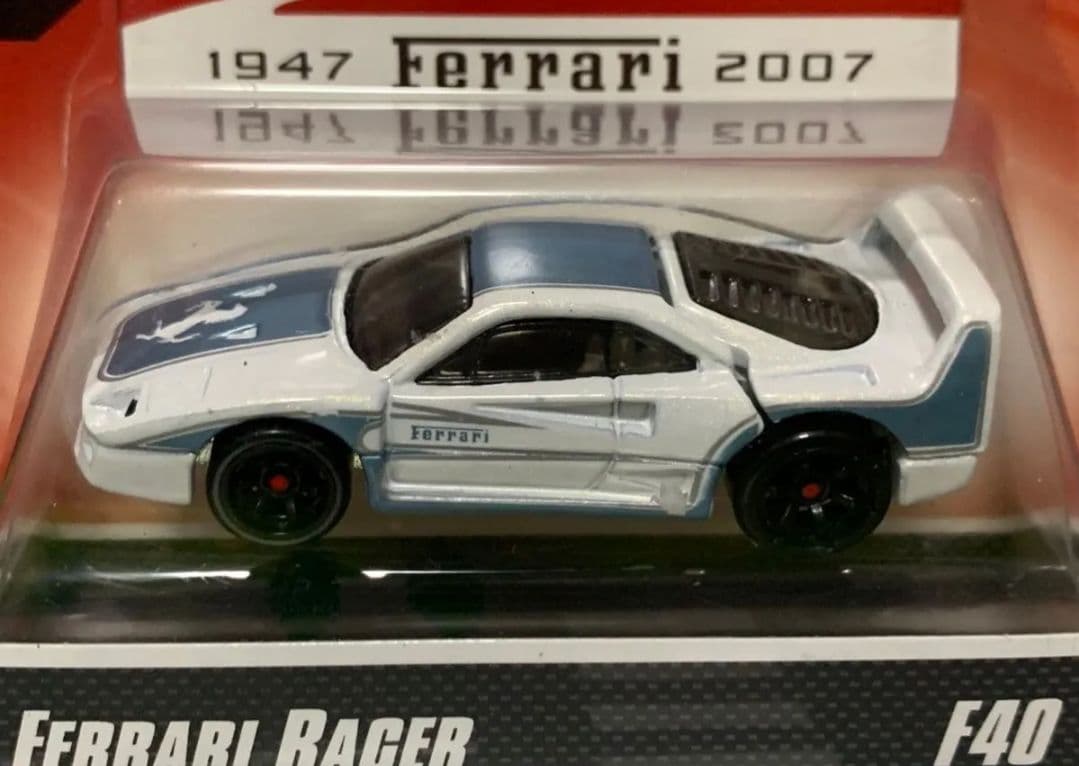 ホットウィール　F40 フェラーリレーサー　白、水色 ホットウィール F40 フェラーリレーサー 白、水色 - メルカリ