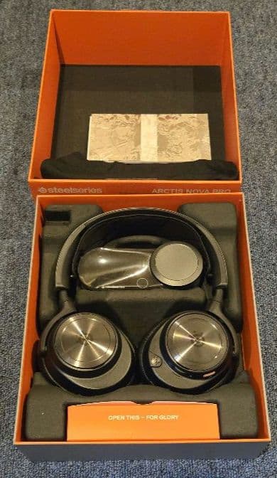 Steel Arctis Nova Pro 　有線　ヘッドセット　ゲーミング steelseries スティールシリーズ Arctis Nova Pro ゲーミングヘッド