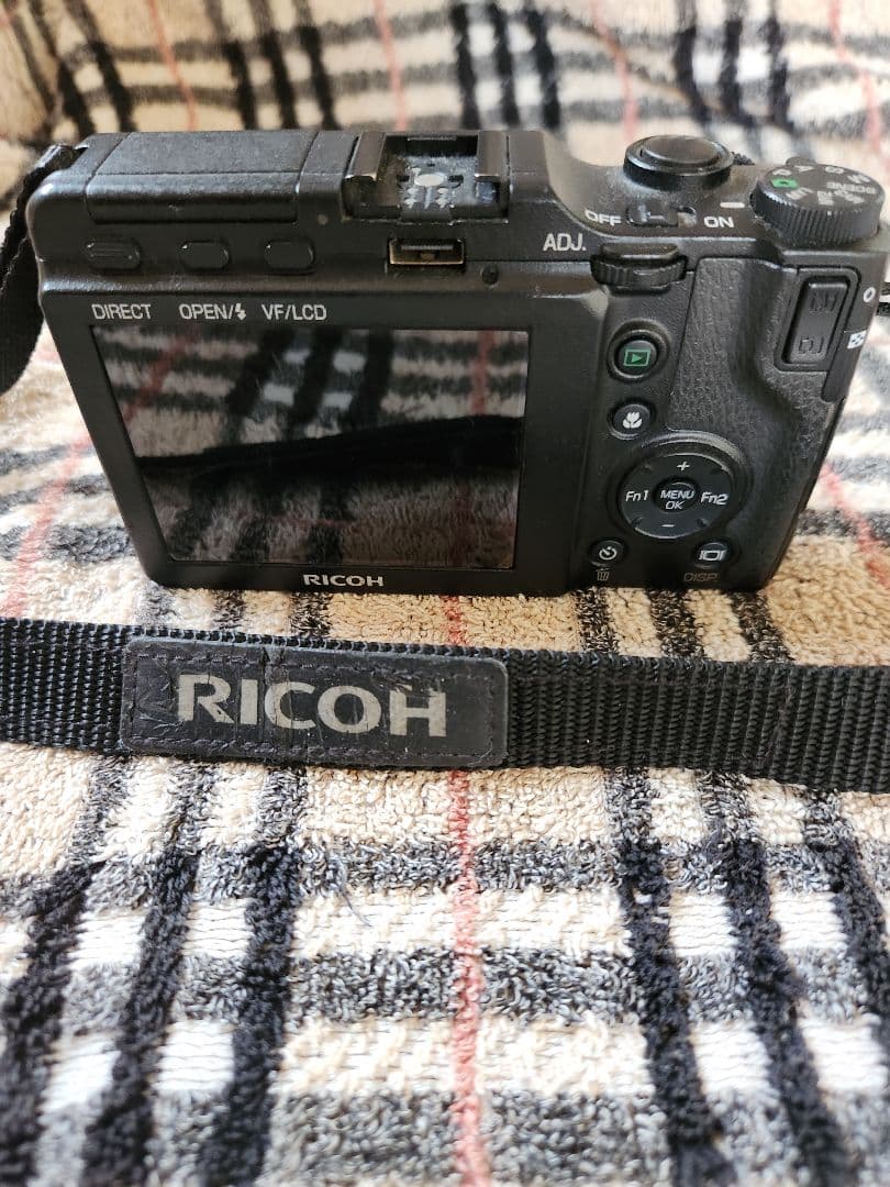 ジャンク扱い✨RICOH GXR コンパクトデジタルカメラ - メルカリ